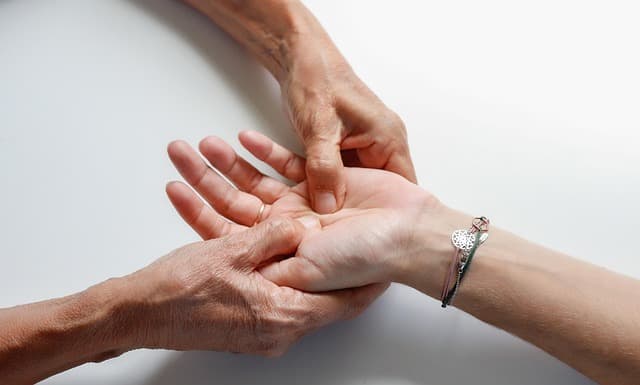 Les Techniques de Massage en Médecine Traditionnelle